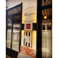 Chez Monsieur (Royal Madeleine) logo